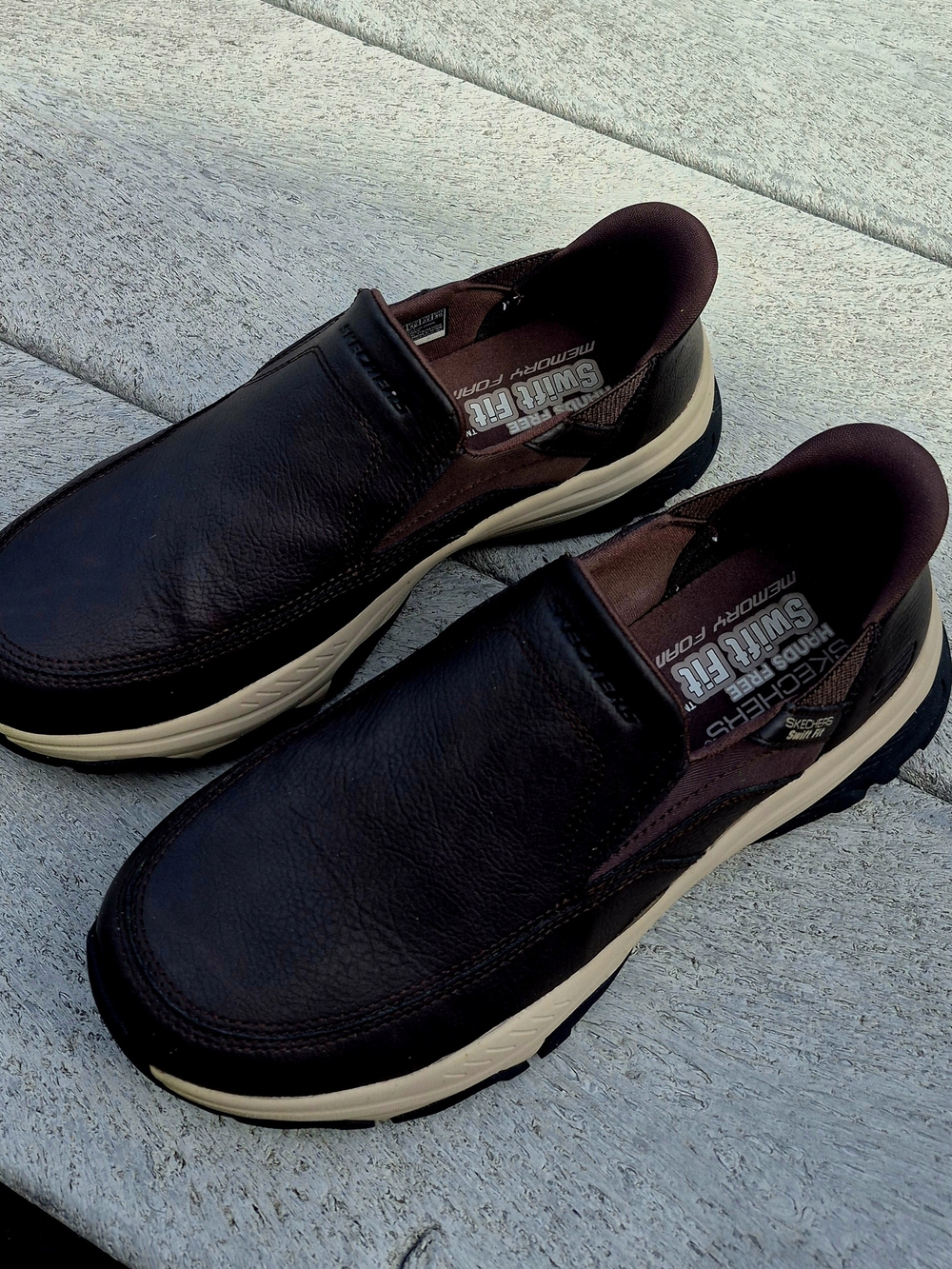 Skechers Men's Slip-On Hands Free Swift Fit Shoes On Brown Leather